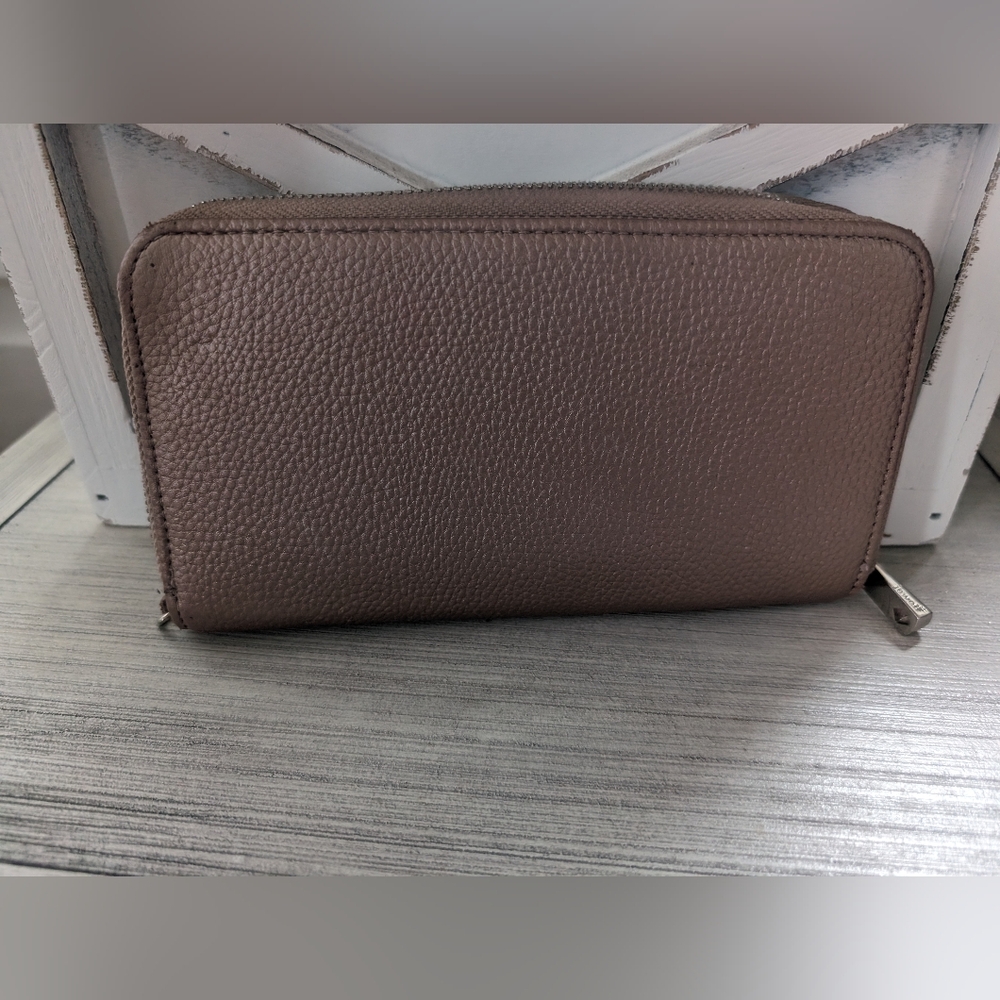 Thirty-One Jewell All About The Benjamin's Limited Edition View 2